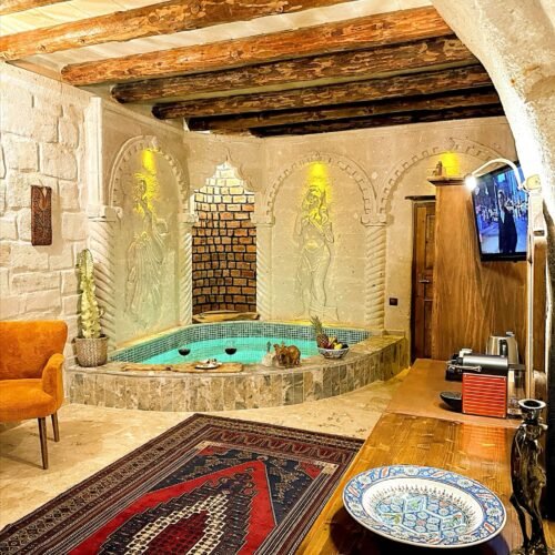 Cave Suite with Private Jacuzzi